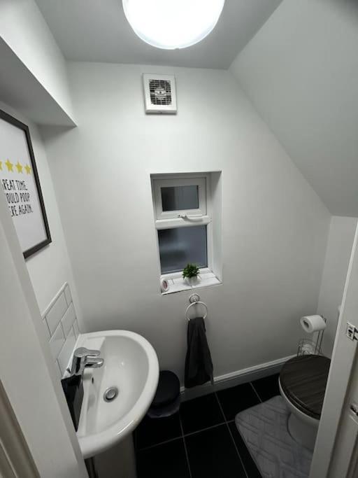 Lovely 5Br Home In Manchester. Close To The City Exteriér fotografie